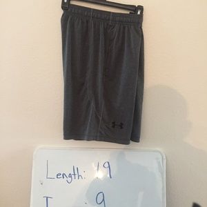 Under Armour Shorts Medium Loose Fit